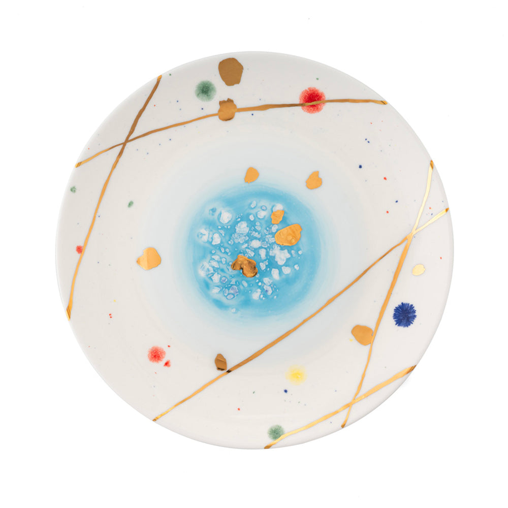 Gold-accented Round Plate