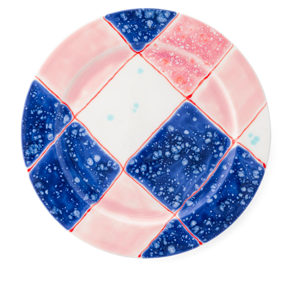 Grid-patterned round plate